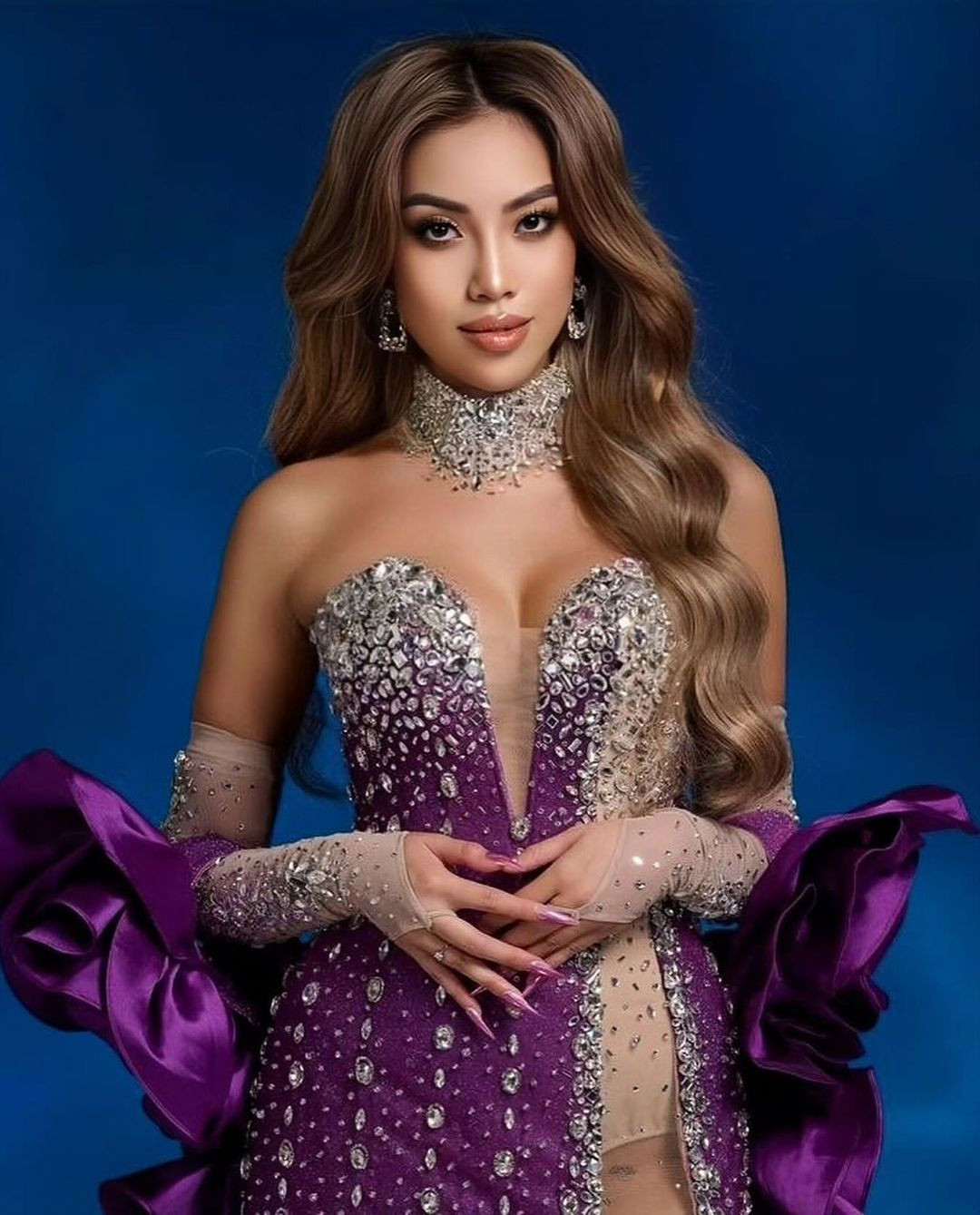 Cha mẹ cô hiện vẫn sống ở Đức và mở một nhà hàng chuyên món Á. Mỗi năm, Phi Nhung đều về Việt Nam thăm quê hương và gặp gỡ gia đình, bạn bè.