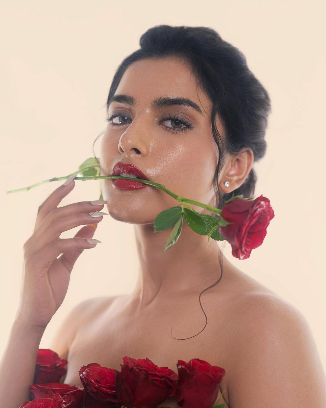 Người đẹp cho biết khao khát trở thành con người tinh tế, nhân ái, có mục đích rõ ràng và hiểu biết hơn về bản thân và thế giới.