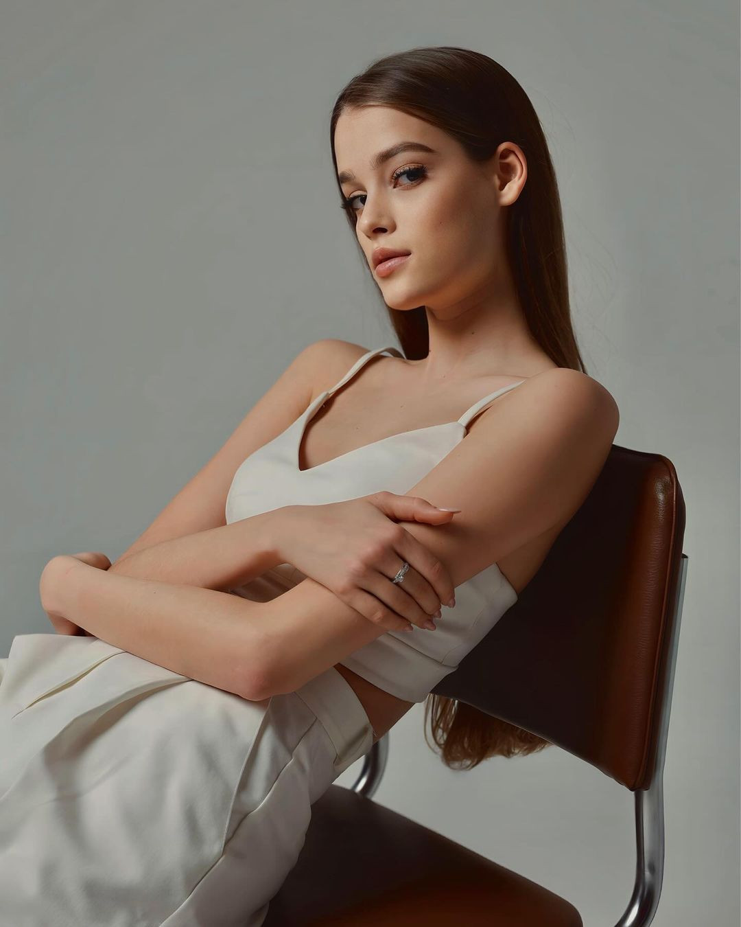 Valentina Alekseeva từng học múa ballet nhưng hiện tại cô theo đuổi lĩnh vực thời trang.