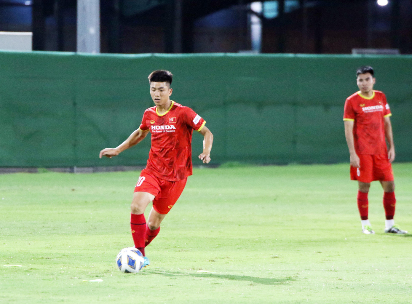 Phan Văn Đức đang không có trạng thái tốt nhất về thể lực liệu có được HLV Park Hang-Seo cho nghỉ? ảnh Anh Đoàn