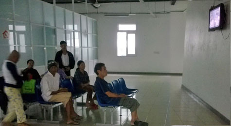 Bệnh nhân chạy thận thư giãn tại khu nhà trọ