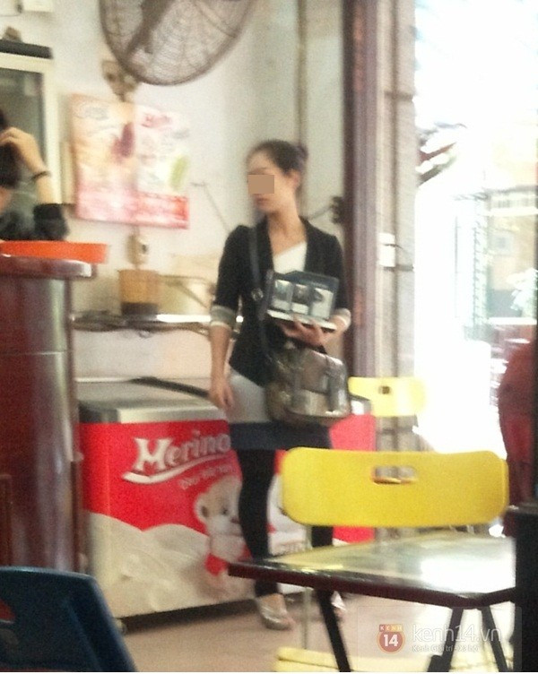 Một PG tiếp thị thuốc lá