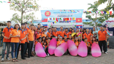 Sinh viên ĐH Đại Nam: Nhiều hoạt động ý nghĩa tại “Chủ nhật đỏ” ảnh 6