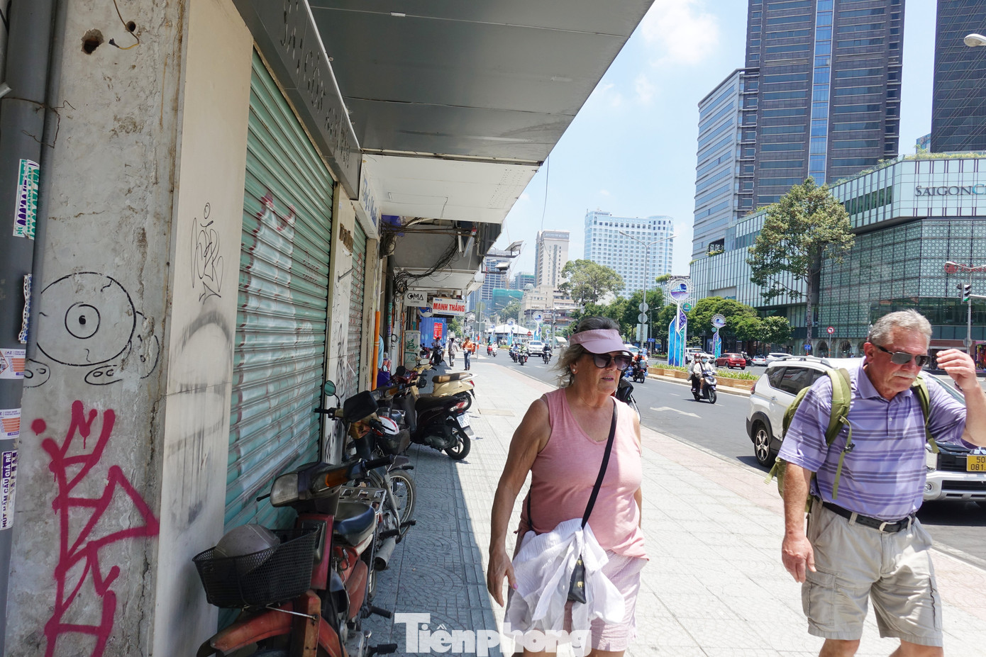 Sở QH-KT TPHCM cho rằng phương án mái che sẽ đem lại hiệu quả nhất định cho tuyến đường và cả khu vực trung tâm như thay thế dãy cây xanh bị di dời, tạo bóng mát, tạo không gian bên dưới thân thiện, an toàn cho người đi bộ, khách du lịch đồng thời tạo điều kiện kinh doanh cho chủ các dãy nhà và cửa hàng…