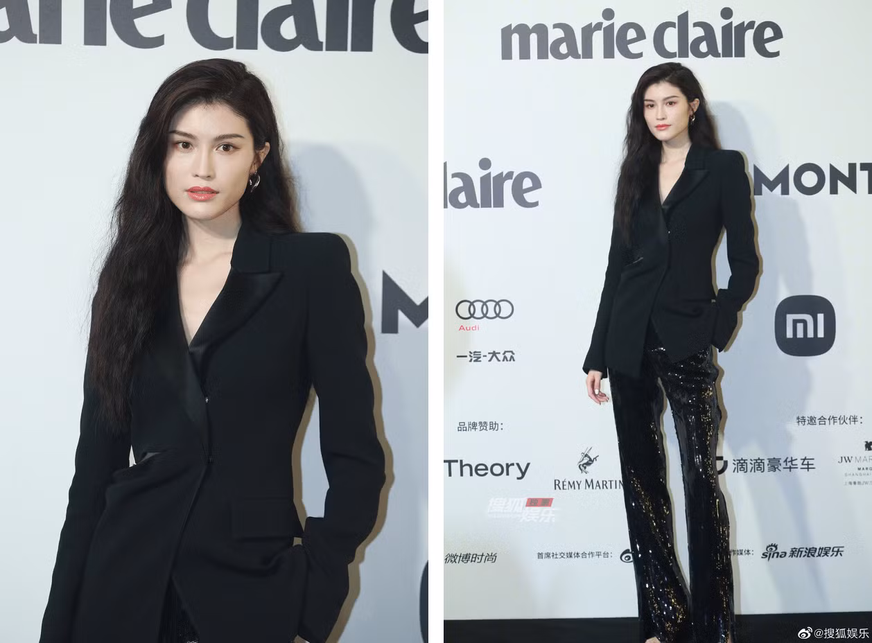 Siêu mẫu Victoria's Secret Sui He rất có phong thái của sao lớn. Siêu mẫu Victoria's Secret Sui He rất có phong thái của sao lớn.