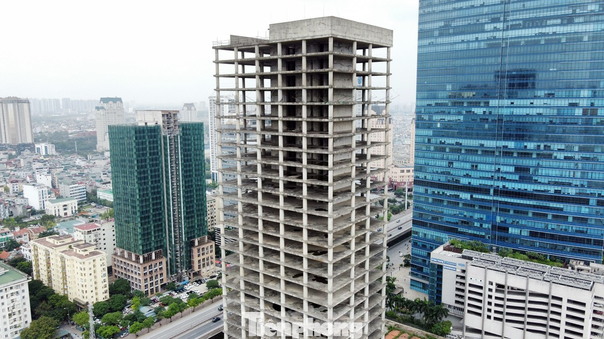 Trả lời Tiền Phong hồi tháng 7/2024, đại diện Vicem sau nhiều năm dừng thi công dự án đã được Chính phủ chấp thuận cho triển khai trở lại. Tổng công ty đang thúc đẩy các thủ tục cấp phép, điều chỉnh lại dự án để tiếp tục thi công. Dự kiến cuối năm 2025 hoặc đầu 2026 sẽ đưa công trình vào khai thác sử dụng.