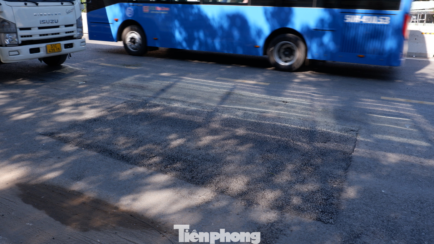 Một vị trí hằn lún đã được khắc phục. Ảnh: Hữu Huy Một vị trí hằn lún đã được khắc phục. Ảnh: Hữu Huy