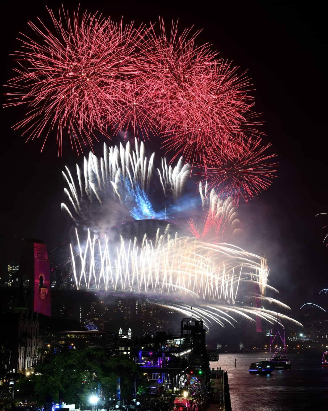 Châu Á bước sang năm mới 2020 ảnh 10