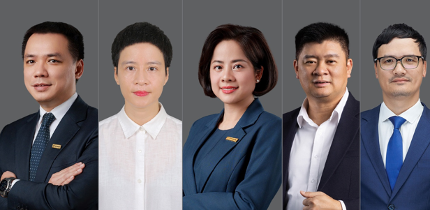 Chân dung 5 thành viên HĐQT Ngân hàng Eximbank. Bà Phạm Thị Huyền Trang, Tân Phó Chủ tịch thường trực HĐQT (thứ 2 từ trái sang)
