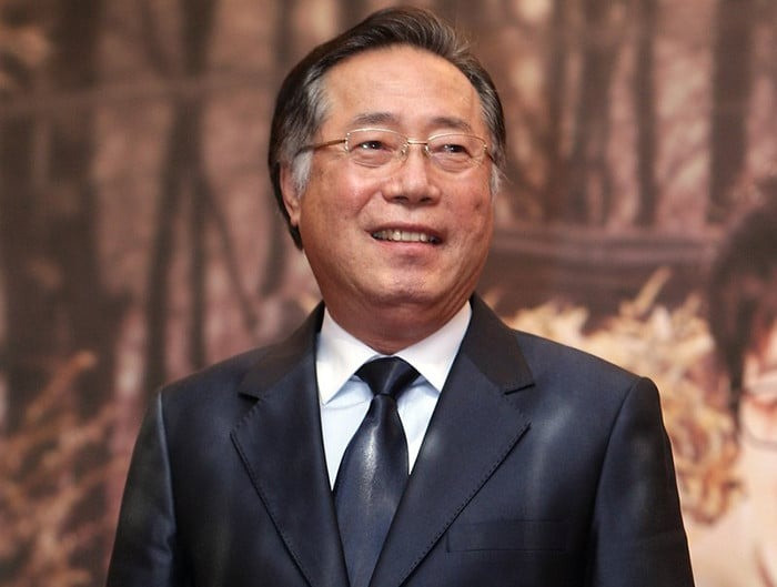 Khán giả Hàn Quốc cho rằng cố tài tử gạo cội Byun Hee Bong xứng đáng với giải Thành tựu trọn đời hơn Sun Kyun.