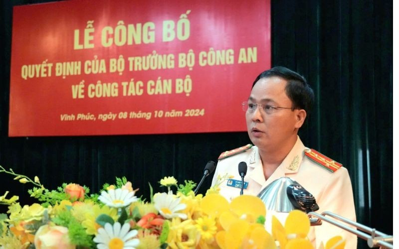 Đại tá Lê Văn Tuân phát biểu tại buổi nhận nhiệm vụ. Ảnh: Công an tỉnh Vĩnh Phúc. Đại tá Lê Văn Tuân phát biểu tại buổi nhận nhiệm vụ. Ảnh: Công an tỉnh Vĩnh Phúc.