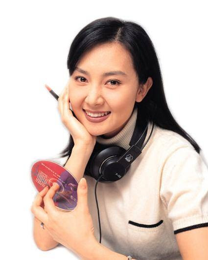 Chae Si Ra và Lee Young Ae đều là biểu tượng nhan sắc của showbiz Hàn Quốc những năm 1990.