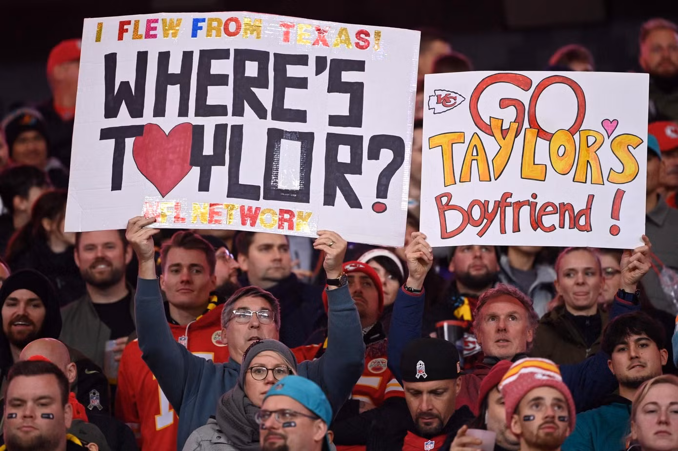Khán giả thắc mắc về lý do Taylor Swift vắng mặt trong 2 trận đấu liên tiếp của Kansas City Chiefs. Ảnh: Getty Images.