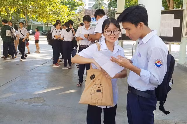 Khánh Hòa vừa công bố kết quả thi tuyển vào lớp 10 ảnh 1