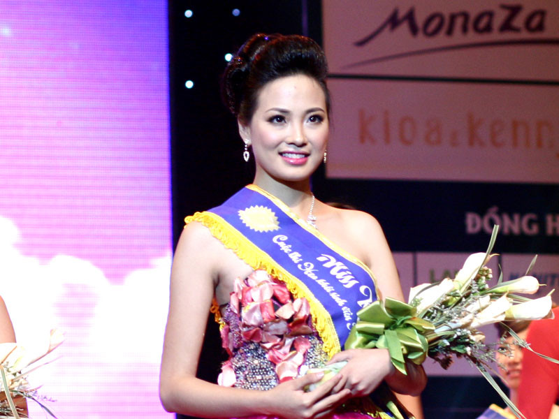 Á khôi 1 Trần Diệu Linh