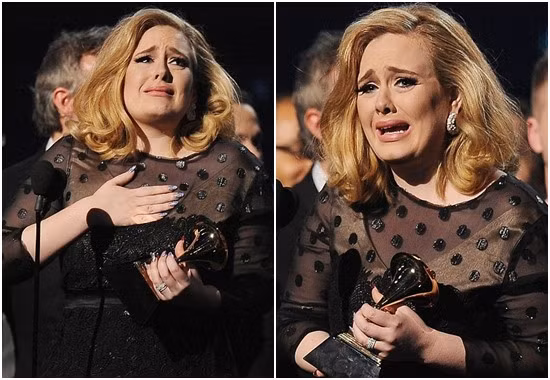 Adele xúc động khi nhận giải 