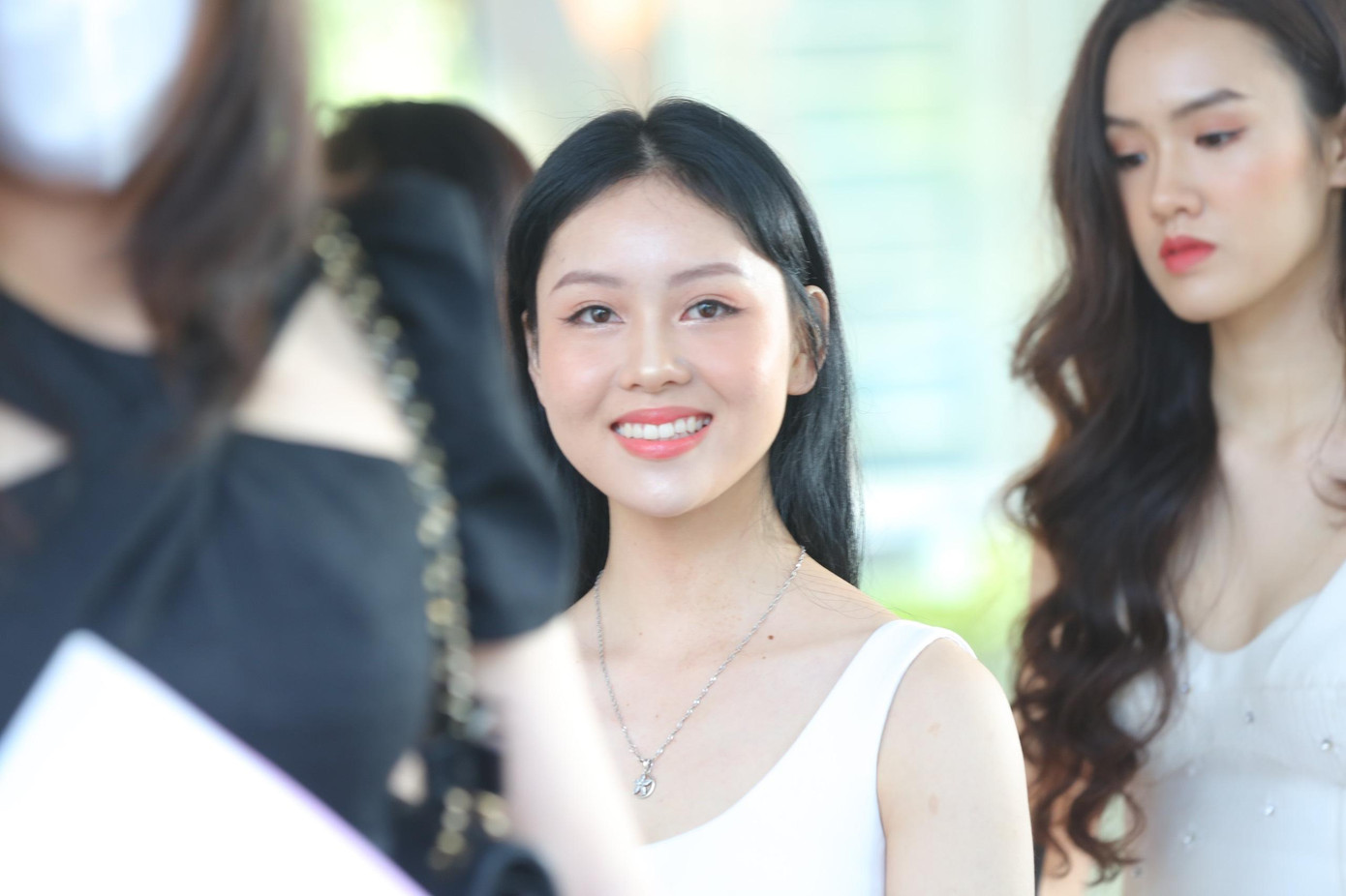 Ban giám khảo chấm tất cả vòng thi của cuộc thi Hoa hậu Việt Nam, gồm sơ khảo, chung khảo toàn quốc và chung kết. Đây là sự kết hợp của những nhân vật có nhiều kinh nghiệm trong tổ chức, chấm thi các cuộc thi người đẹp, hoa hậu với nhân tố mới.