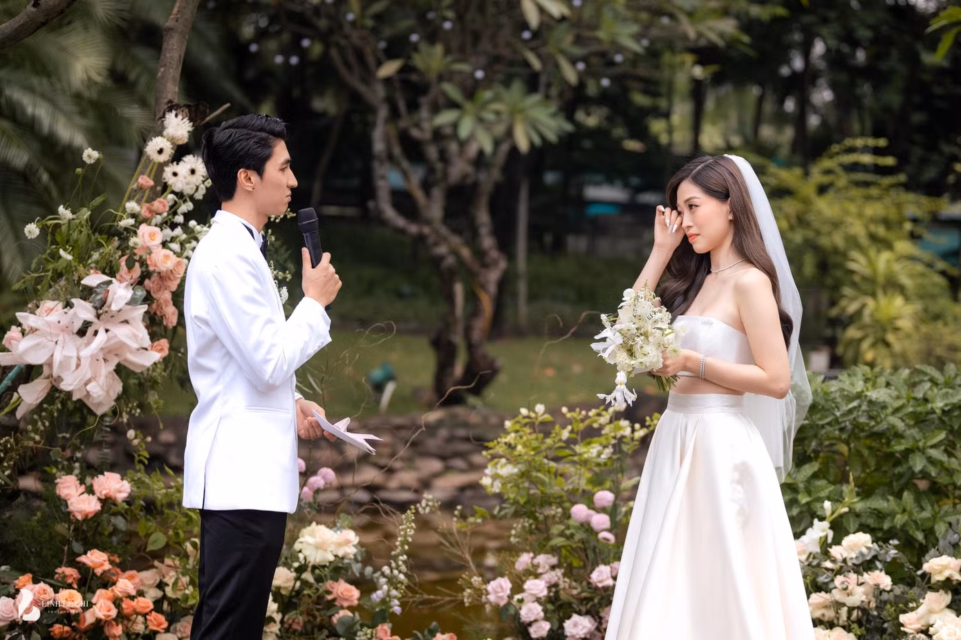 Phương Nga rơi nước mắt trước những chia sẻ chân tình của Bình An.