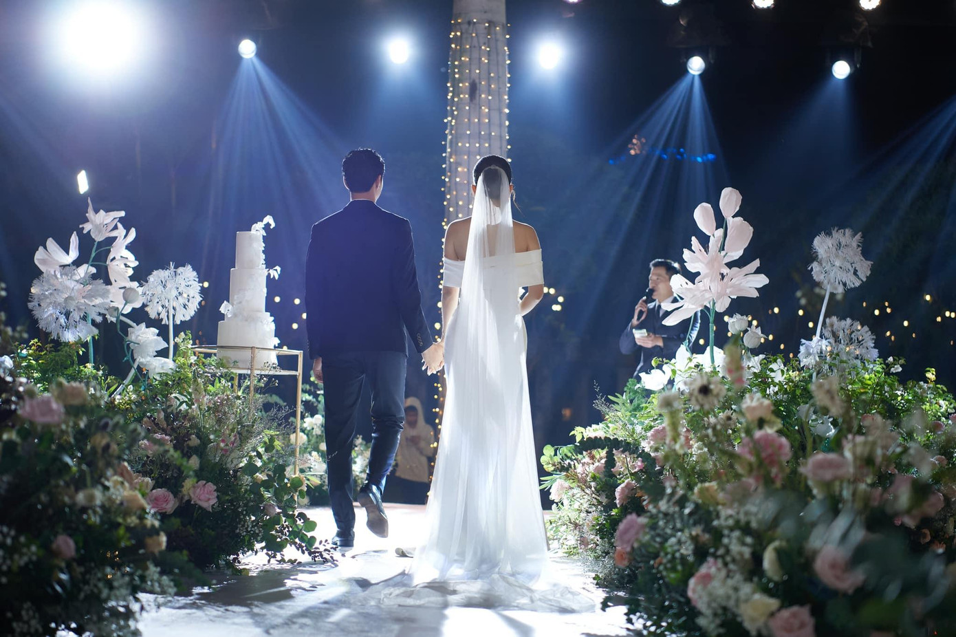 Phương Nga và Bình An quen biết, tìm hiểu từ trước khi cô tham dự cuộc thi Hoa hậu Việt Nam 2018. Họ quyết định công khai chuyện tình cảm trên truyền thông vào đúng dịp Valentine năm 2019.