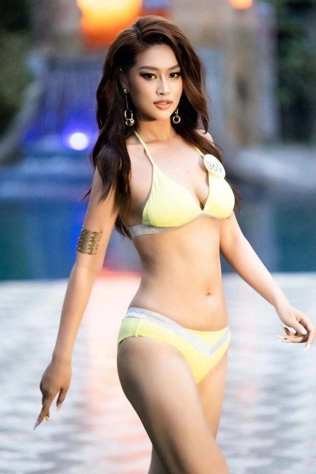 Hoa hậu Thiên Ân trình diễn áo tắm trong phần thi Best in Swimsuit tại Miss Grand Vietnam 2022. Ảnh: Miss Grand Vietnam.