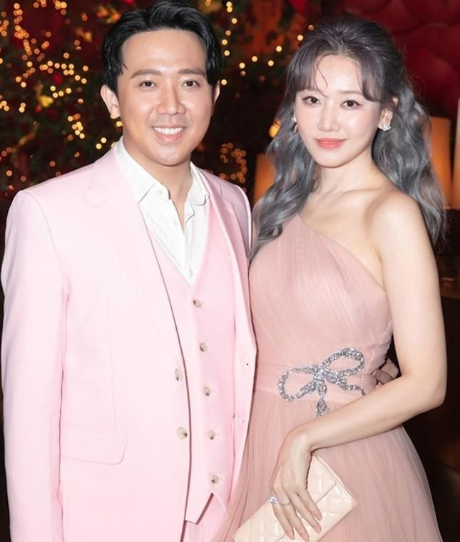 Trấn Thành phủ nhận tin đồn ly hôn.