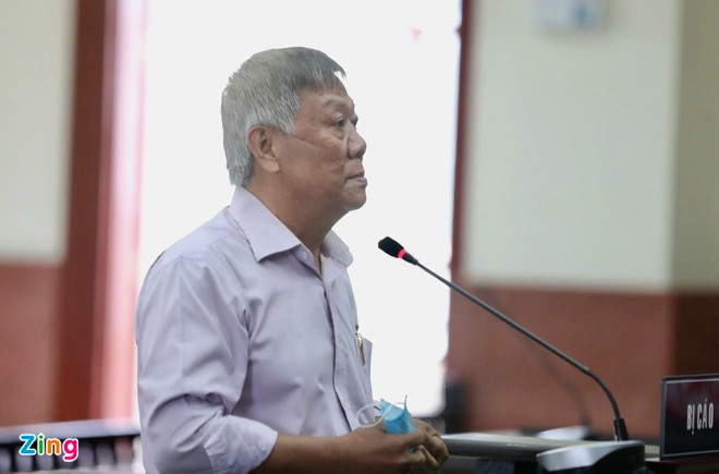 Liên quan vụ án, bị cáo Nguyễn Thanh Nhàn (nguyên Phó giám đốc Sở TNMT) bị tòa sơ thẩm tuyên mức án 4 năm 6 tháng tù, bị cáo Nguyễn Thành Rum (nguyên Giám đốc Sở VHTTDL TP.HCM) nhận mức án 4 năm tù, cả hai bị cáo kháng cáo xin giảm nhẹ hình phạt.