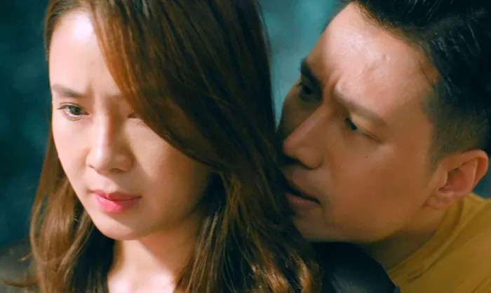 Hồng Diễm và Việt Anh đóng vai vợ chồng trong Hành trình công lý. Ảnh: CMH. Hồng Diễm và Việt Anh đóng vai vợ chồng trong Hành trình công lý. Ảnh: CMH.