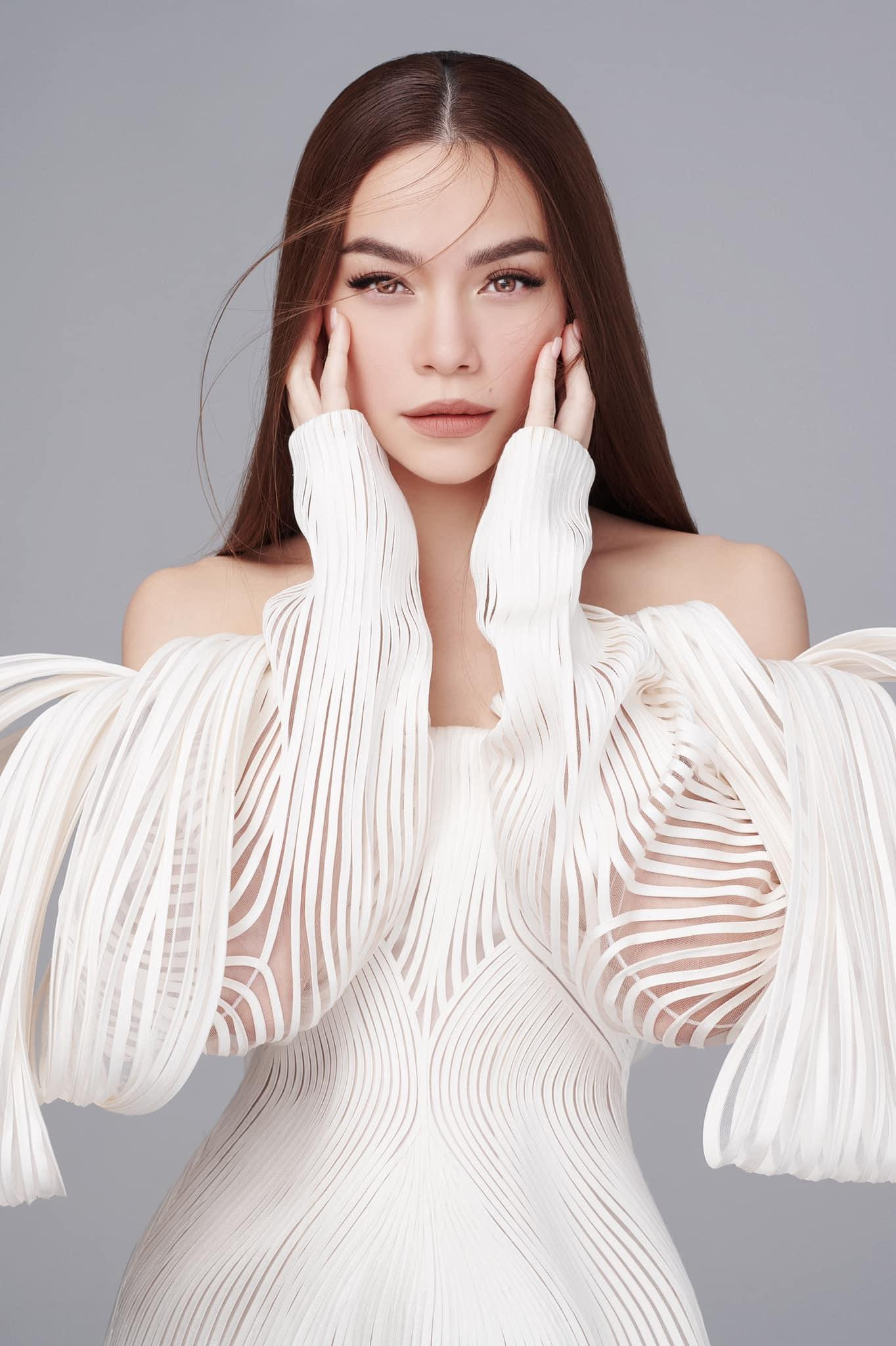 Sau sự cố trộm đột nhập nhà riêng, Hồ Ngọc Hà vẫn quyết định tổ chức live show tại Đà Lạt.