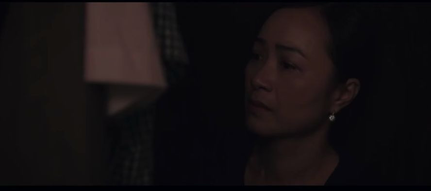 Bà Nhật (NSƯT Linh Huệ) tủi thân vì không được mẹ chồng chấp nhận sau nhiều năm. Ảnh: Chụp màn hình. Bà Nhật (NSƯT Linh Huệ) tủi thân vì không được mẹ chồng chấp nhận sau nhiều năm. Ảnh: Chụp màn hình.