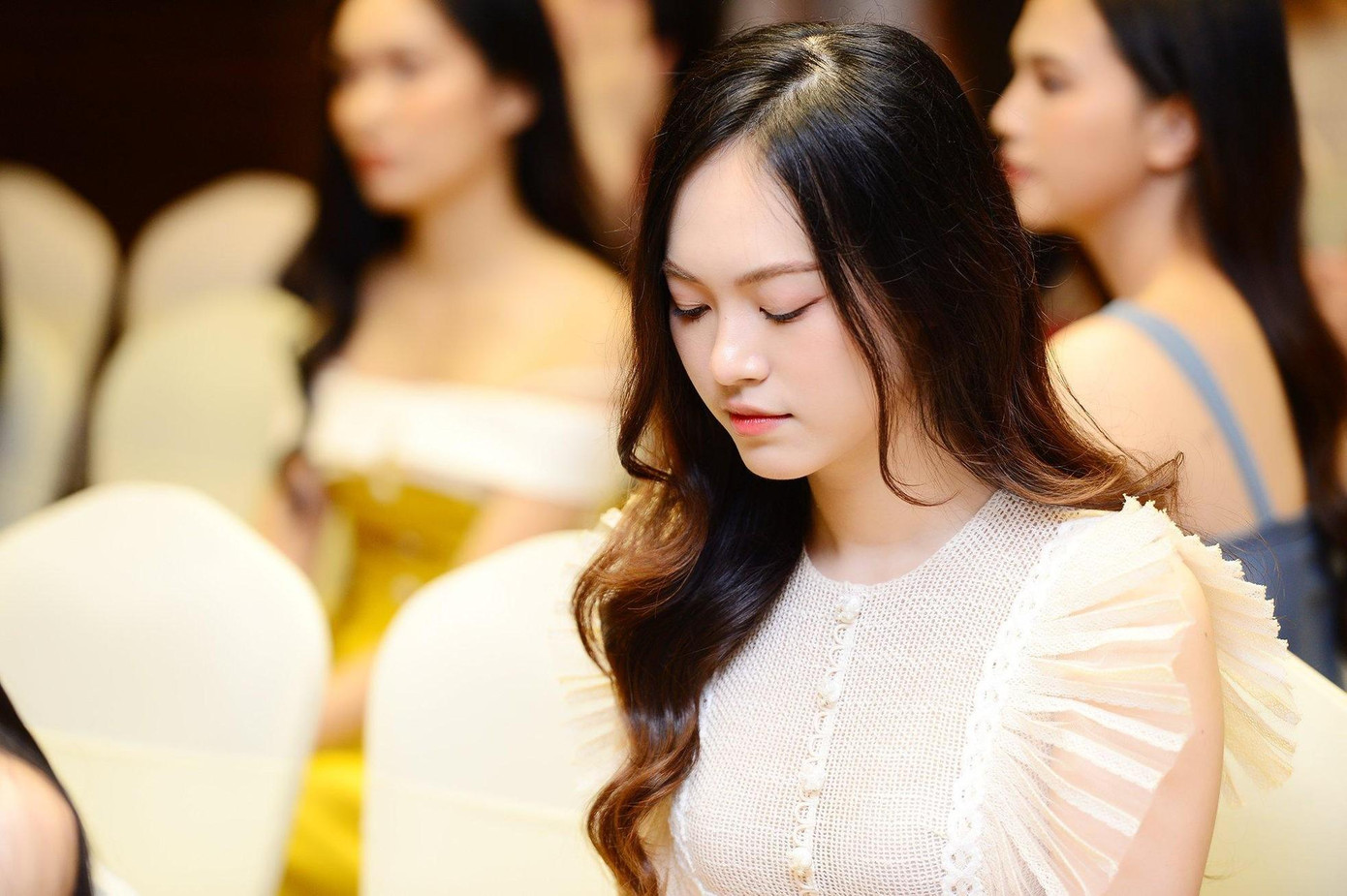 Thùy Linh hạnh phúc khi được gọi tên vào top 33 thí sinh phía Bắc dự chung khảo toàn quốc. Cô khẳng định nỗ lực hết mình với mong muốn tiếp nối thành tích của Đại học Kinh tế quốc dân tại cuộc thi Hoa hậu Việt Nam.