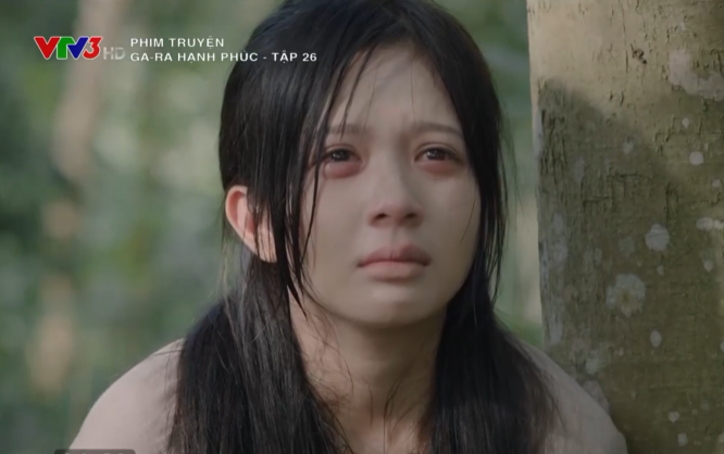 Diễn viên Ngọc Huyền vai Vân được đánh giá cao về diễn xuất trong những tập cuối nhưng tình tiết phim bị cho là vô lý. Ảnh chụp màn hình. Diễn viên Ngọc Huyền vai Vân được đánh giá cao về diễn xuất trong những tập cuối nhưng tình tiết phim bị cho là vô lý. Ảnh chụp màn hình.