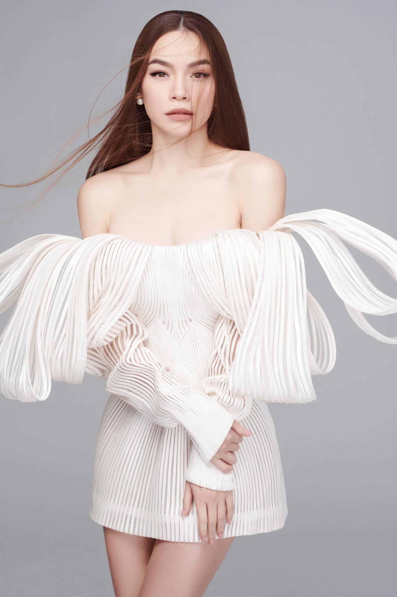 Hồ Ngọc Hà đang có chuyến lưu diễn tại Mỹ. Ảnh: FBNV.