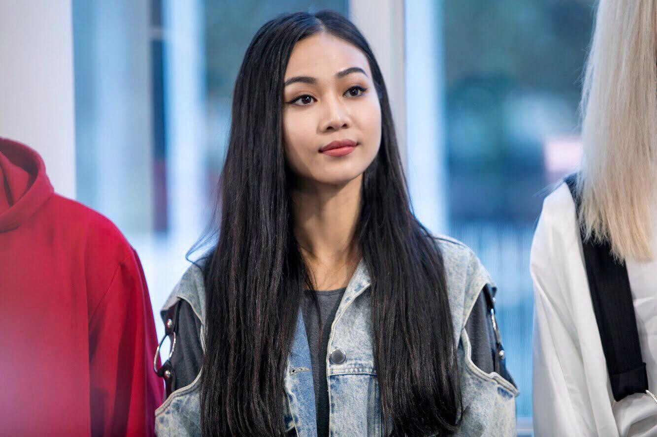 Cả Tuyết Như và Quỳnh Châu đều có lượng người hâm mộ theo dõi lớn trên mạng xã hội. Quỳnh Châu có gần 90.000 người theo dõi trong khi Tuyết Như với hơn 40.000 lượt. Cả Tuyết Như và Quỳnh Châu đều có lượng người hâm mộ theo dõi lớn trên mạng xã hội. Quỳnh Châu có gần 90.000 người theo dõi trong khi Tuyết Như với hơn 40.000 lượt.