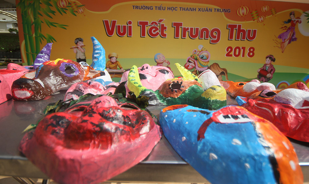 Học sinh Hà Thành làm mặt nạ giấy bồi đón Trung thu truyền thống ảnh 4