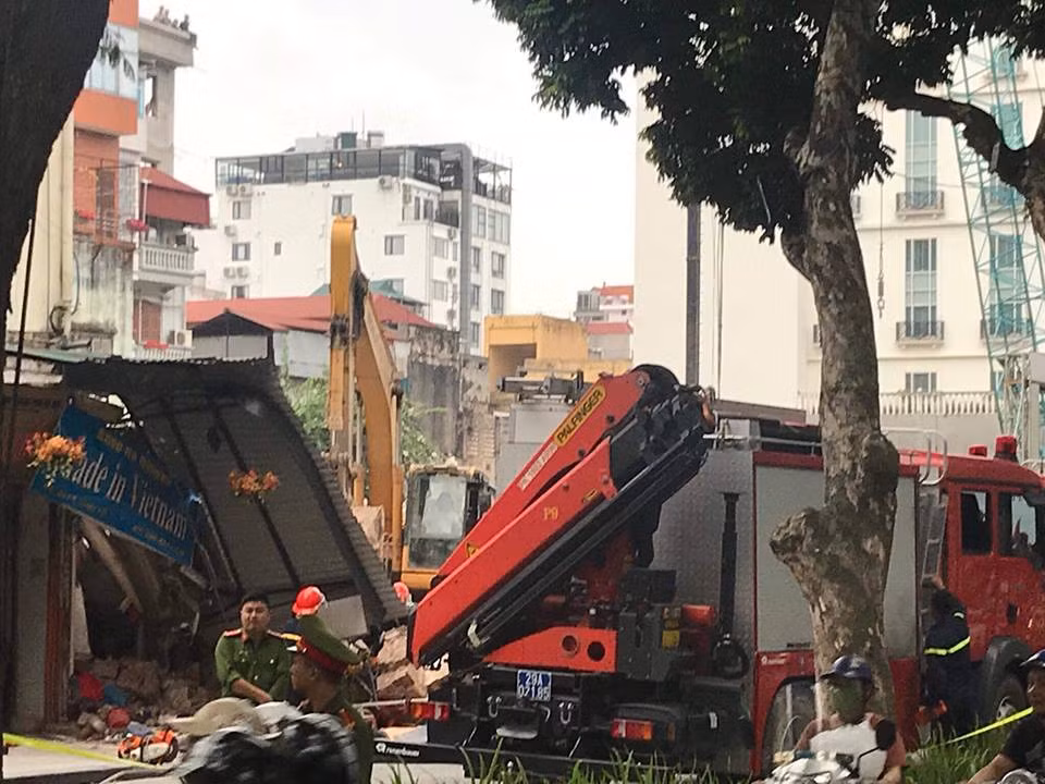 Nhìn lại những vụ sập nhà, biệt thự cổ kinh hoàng ở Hà Nội ảnh 6