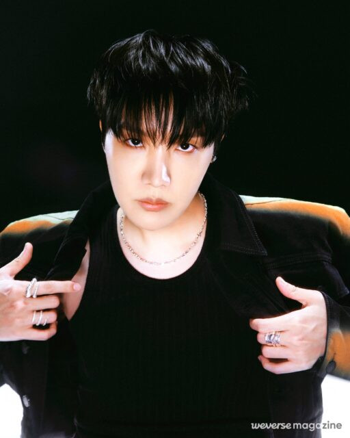 J-Hope sẽ xuất hiện với tư cách là nghệ sĩ chính tại lễ hội âm nhạc Lollapalooza Berlin được tổ chức tại sân vận động Olympic Berlin, Đức vào ngày 12 và 13/7 (giờ địa phương). Lollapalooza là lễ hội âm nhạc quy mô lớn bắt đầu tại Hoa Kỳ vào năm 1991 và được tổ chức vào mỗi mùa Hè. Hiện nay, sự kiện này đang được tổ chức ở nhiều nơi trên thế giới, bao gồm Hoa Kỳ, Pháp và Đức. Đây sẽ là lần thứ hai J-Hope xuất hiện trên sân khấu Lollapalooza, sau lần xuất hiện vào năm 2022. Vào thời điểm đó, anh là ca sĩ K-pop đầu tiên biểu diễn tại Lolapalooza Chicago. Lễ hội Lollapalooza Berlin năm nay sẽ có sự góp mặt của nhiều nghệ sĩ nổi tiếng, ngoài J-Hope còn có 'ngôi sao' nhạc pop Justin Timberlake và Benson Boone. Nhóm nhạc nữ Ive sẽ biểu diễn trên sân khấu ở Berlin và Paris, Pháp.