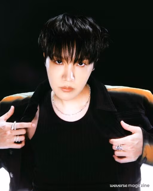 J-Hope sẽ xuất hiện với tư cách là nghệ sĩ chính tại lễ hội âm nhạc Lollapalooza Berlin được tổ chức tại sân vận động Olympic Berlin, Đức vào ngày 12 và 13/7 (giờ địa phương). Lollapalooza là lễ hội âm nhạc quy mô lớn bắt đầu tại Hoa Kỳ vào năm 1991 và được tổ chức vào mỗi mùa Hè. Hiện nay, sự kiện này đang được tổ chức ở nhiều nơi trên thế giới, bao gồm Hoa Kỳ, Pháp và Đức. Đây sẽ là lần thứ hai J-Hope xuất hiện trên sân khấu Lollapalooza, sau lần xuất hiện vào năm 2022. Vào thời điểm đó, anh là ca sĩ K-pop đầu tiên biểu diễn tại Lolapalooza Chicago. Lễ hội Lollapalooza Berlin năm nay sẽ có sự góp mặt của nhiều nghệ sĩ nổi tiếng, ngoài J-Hope còn có 'ngôi sao' nhạc pop Justin Timberlake và Benson Boone. Nhóm nhạc nữ Ive sẽ biểu diễn trên sân khấu ở Berlin và Paris, Pháp.