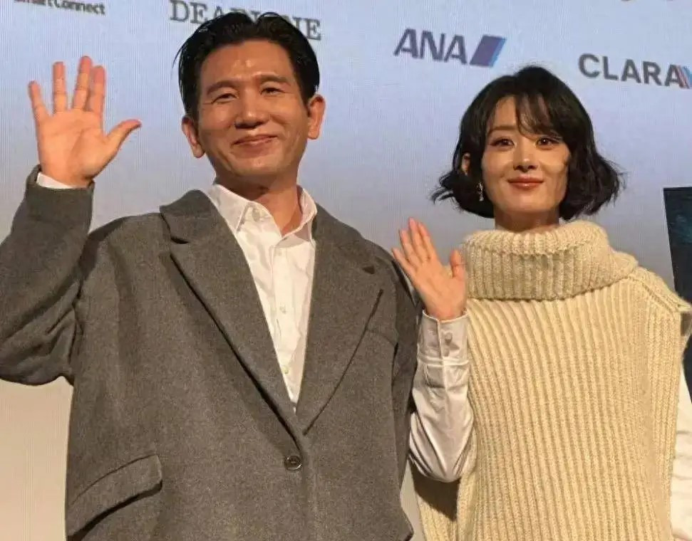 Triệu Lệ Dĩnh và đạo diễn Triệu Đức Dận.