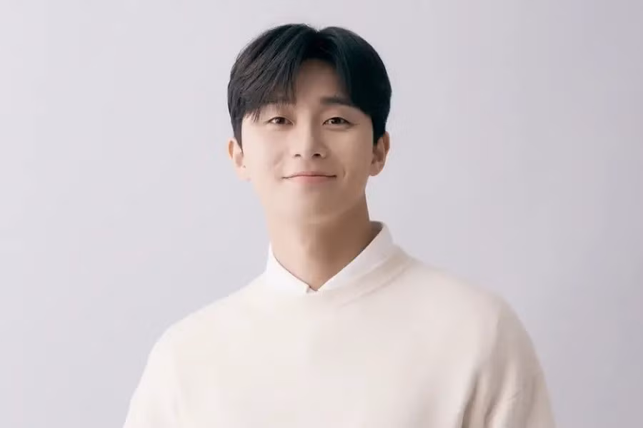 Park Seo Joon sẽ vào vai Lee Gyeong Do, một phóng viên giải trí của Dongwoon Ilbo. Lee Gyeong Do là một nhân viên văn phòng dễ gần với tính cách điềm đạm, không lập dị cũng không khác thường. Cuộc sống của anh trở nên hỗn loạn khi gặp lại bạn gái cũ Seo Ji Woo, người mà anh từng có mối quan hệ nồng nhiệt, sau khi chồng cô vướng vào một vụ bê bối ngoại tình. Park Seo Joon sẽ vào vai Lee Gyeong Do, một phóng viên giải trí của Dongwoon Ilbo. Lee Gyeong Do là một nhân viên văn phòng dễ gần với tính cách điềm đạm, không lập dị cũng không khác thường. Cuộc sống của anh trở nên hỗn loạn khi gặp lại bạn gái cũ Seo Ji Woo, người mà anh từng có mối quan hệ nồng nhiệt, sau khi chồng cô vướng vào một vụ bê bối ngoại tình.