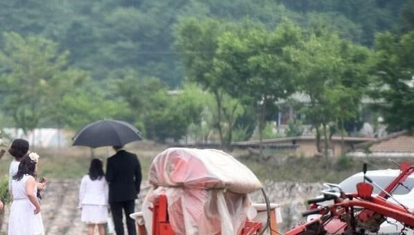 Ảnh đám cưới bí mật của Won Bin - Lee Na Young ảnh 6