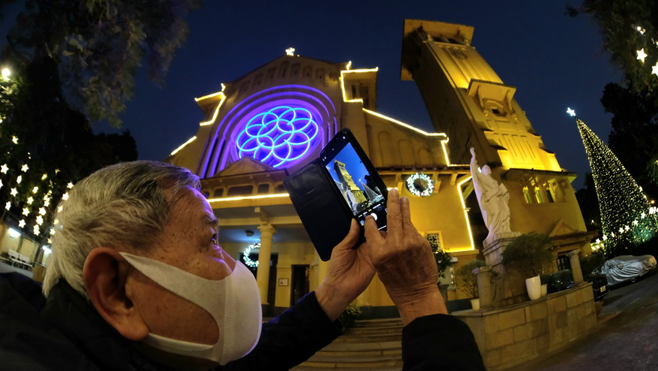 Không khí giáng sinh 2022 rộn ràng khắp nơi ảnh 26 Không khí giáng sinh 2022 rộn ràng khắp nơi ảnh 26