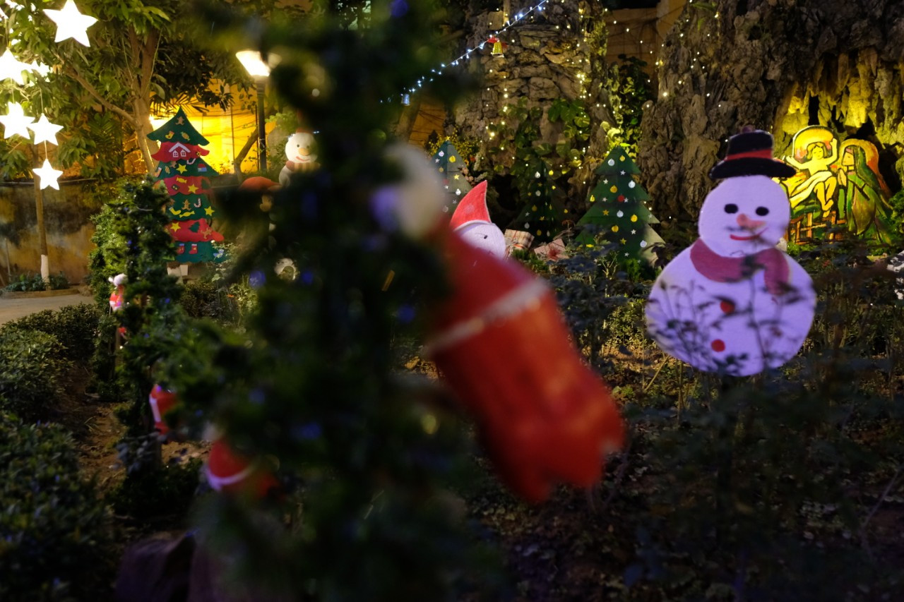 Không khí giáng sinh 2022 rộn ràng khắp nơi ảnh 19 Không khí giáng sinh 2022 rộn ràng khắp nơi ảnh 19