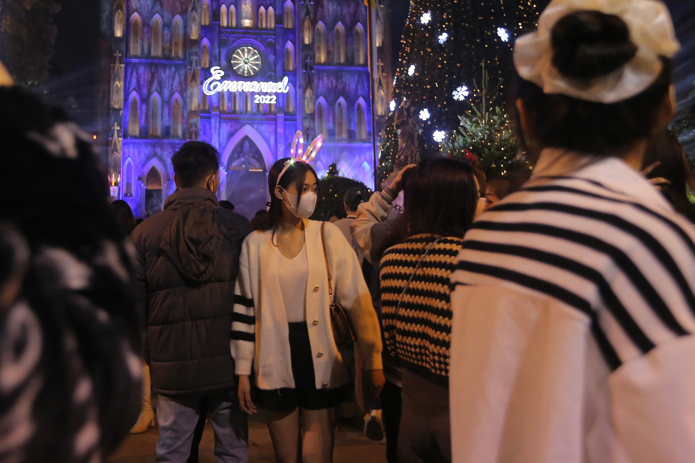 Không khí giáng sinh 2022 rộn ràng khắp nơi ảnh 9 Không khí giáng sinh 2022 rộn ràng khắp nơi ảnh 9