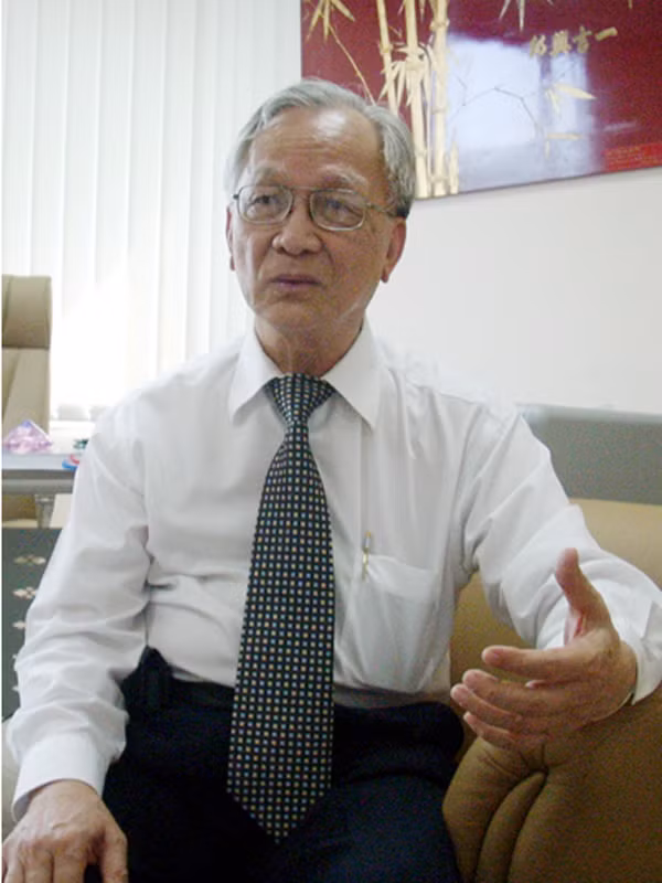 ông Bùi Kiến Thành