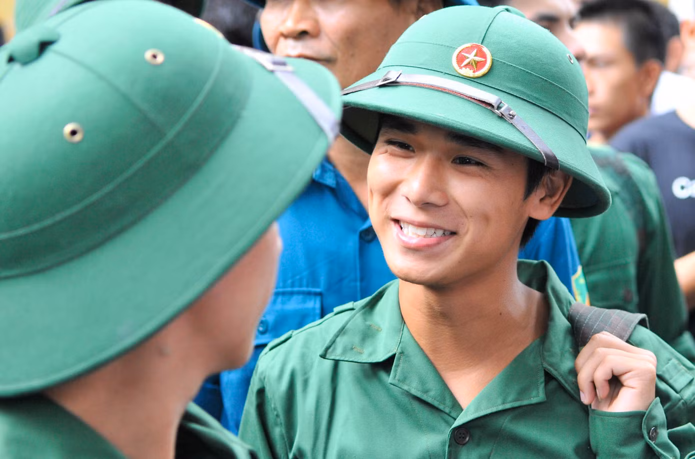 Nụ cười tân binh