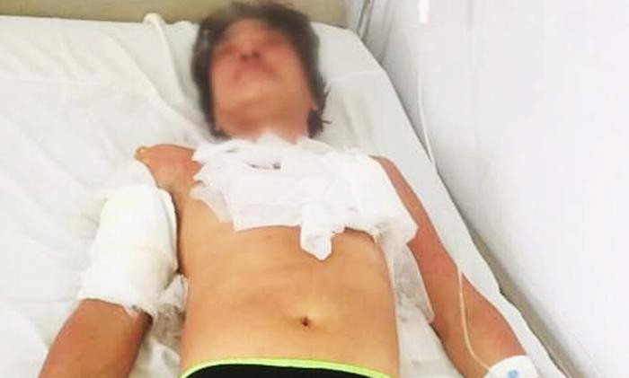 Ông Tâm điều trị ở bệnh viện, sáng 30/3, còn bị sốc do vụ cháy khiến 6 người trong gia đình tử vong. Ảnh do bệnh viện cung cấp.