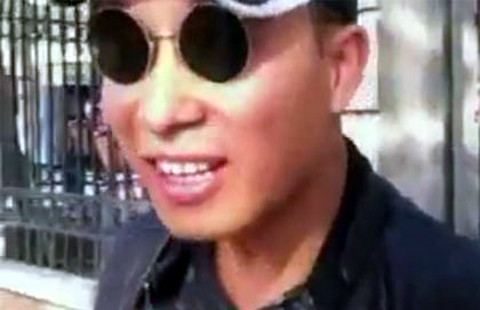 Nam thanh niên tự xưng 