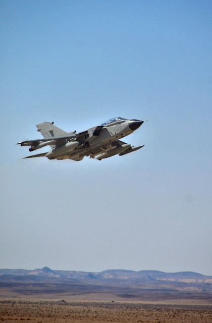 Máy bay cường kích Tornado