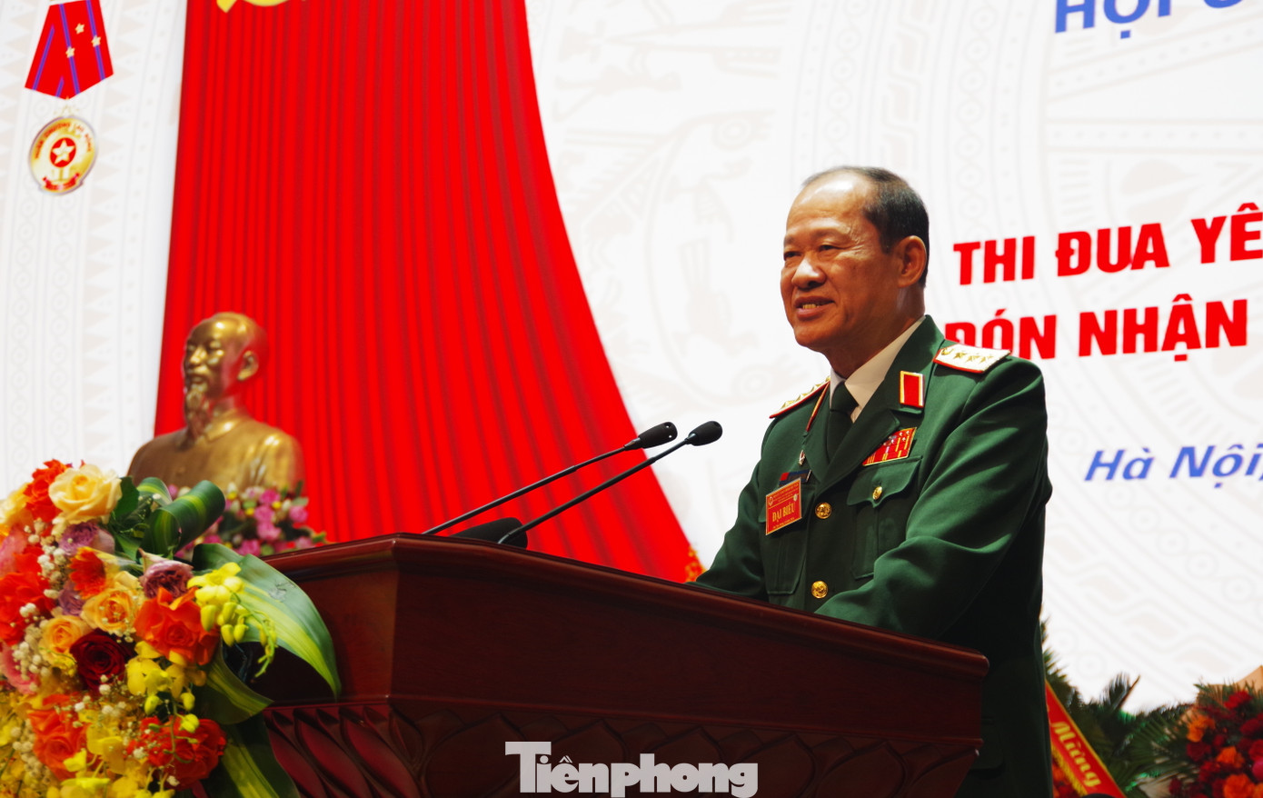 Thượng tướng Bế Xuân Trường phát biểu tại đại hội.