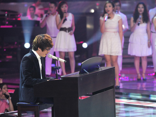 Making love out of nothing at all là ca khúc tiếng Anh hiếm hoi của Bùi Anh Tuấn trên sân khấu Giọng hát Việt